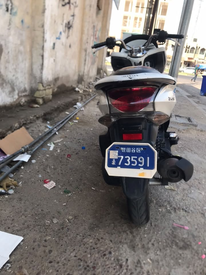 بيسي اكس جيل اول يابااني محرك ١٢٥ ناعم كهربائات كلها شغاله عده الكيج مال السرعه الباقيه كله شغال اشاير لايت زنون استان كهربائي شغال نقص بس ترايش الجوه ونقص استان الخلفي كلش ناعمه دبلات جدد السعر ٩٥٠مكاني الشعب رقم الواتساب ***********
