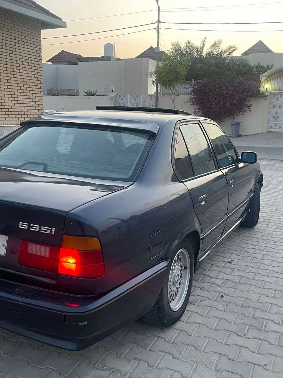 سلام عليكم ورحمه 
للبيع بي ام ٥٠٠
رقم بغداد نكليزي سنويه لل ٢٨
محرك مسكر 
مديل ٩٢
محرك كير كفاله 
فتحه طكتين
كير اوتو 
تخم تاير جديد
حداديه جديده
مكفوله من ظربه 
كهربائيات كلها شغاله
مابيها اي نقص 
مكاني نجف السعر (٥٢)***********
