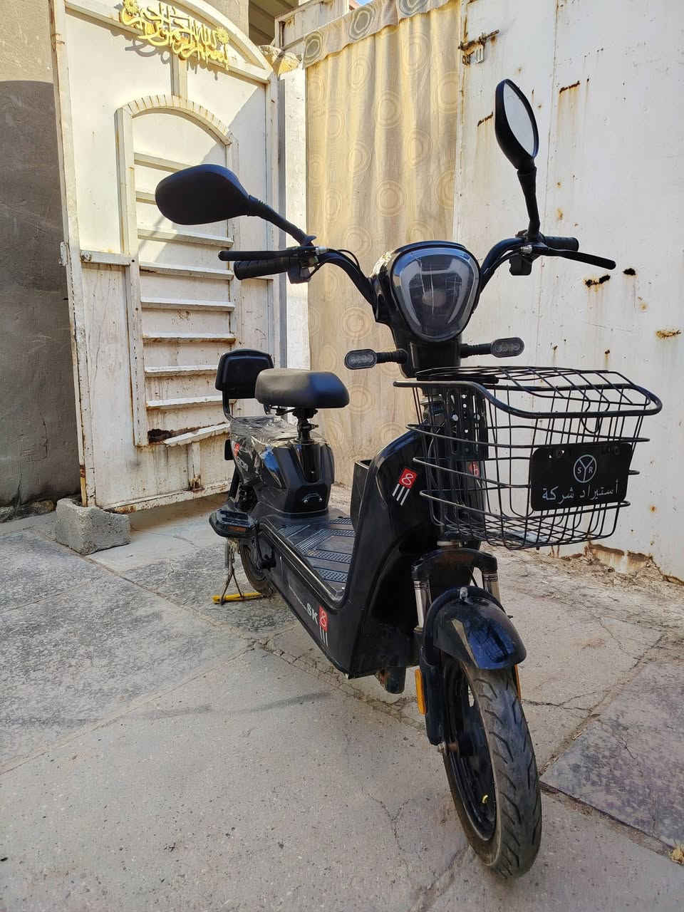 سلام عليكم دراجه شحن لبيع جديده ستعمال قليل مكان ديوانه حي ثقليل سعر 250 الستفار ***********
