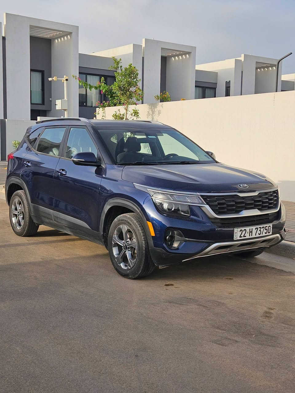 KIA SELTOS LX 2021
وارد أمريكي تقرير كارفاكس موجود
رقم الشاصي مُرفق: ✅
KNDEP2AA7M7175637

محرك 4 سلندر 2.0L (المرغوب)
دفع رباعي

شاشة تدعم Apple CarPlay + Android Auto
اشاير بالمري
كاميرا خلفية
بصمة

ماشية 49.000mi

رقم أربيل تحويل مباشر
مكان السيارة بغداد مجمع بدور السكني

للإستفسار 
*********** إتصال أو واتساب
