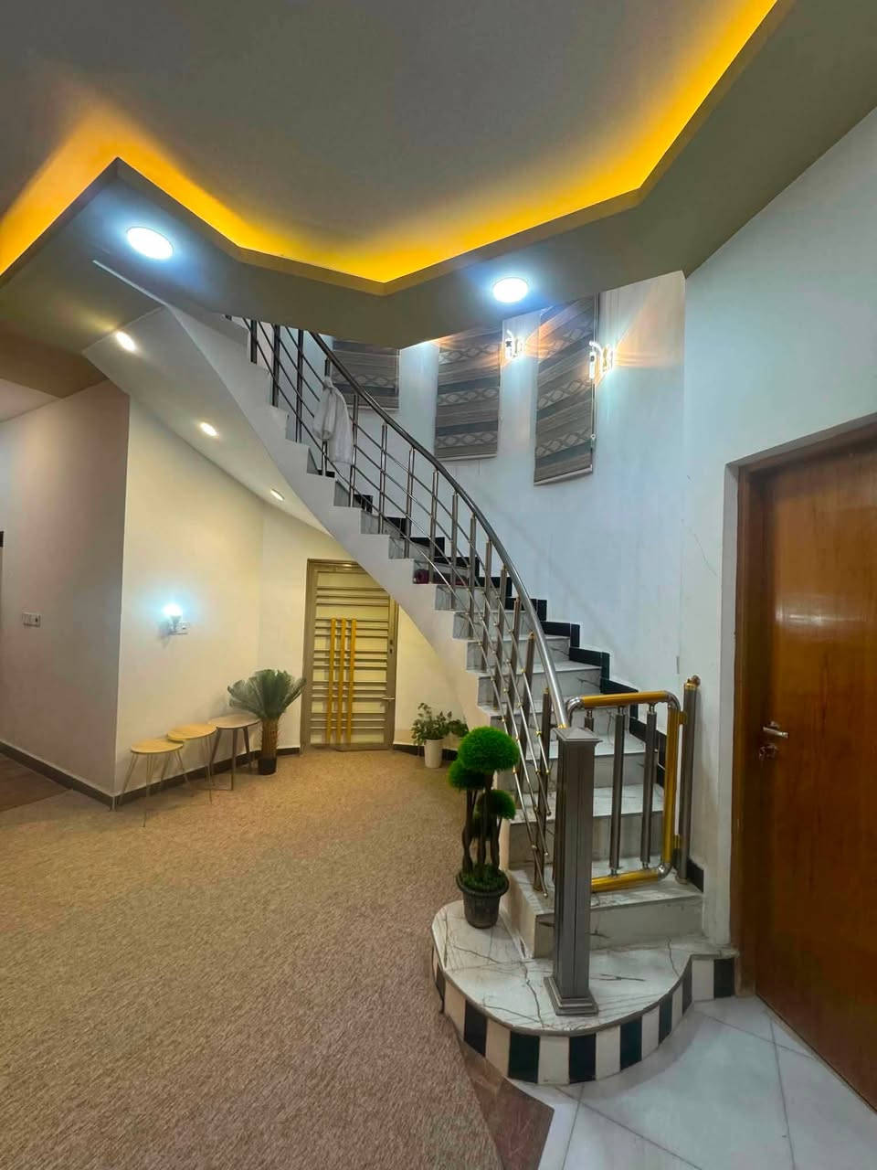 🏡 للبيع – دار سكن في موسى الكاظم

📍 الموقع: موسى الكاظم، مقابل المستوصف.

✅ طابق ونصف

📐 مساحة الأرض: 200 م²

🏗️ بناء حديث – سنة البناء 2023

💰  المطلوب: 45 مليون (إسكان)

📞 للاستفسار:

***********

📍 موقع المكتب:

أم العصافير – نزلة مجسر الرتبة.

للاستفسار أو حجز موعد للمعاينة، يرجى الاتصال على الرقم أعلاه.
