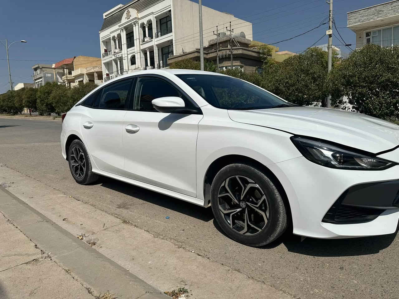 Mg gt 2025 گێڕعادی
بێ بۆیاغە 
٢٣ هەزار ڕۆیشتووە 
تەنها ئەو چەمانەوەی بۆنیتەكەی هەیە ئەویش بە pdr یەتەوە 

قوفڵی ٩١ گەڵایە ***********

