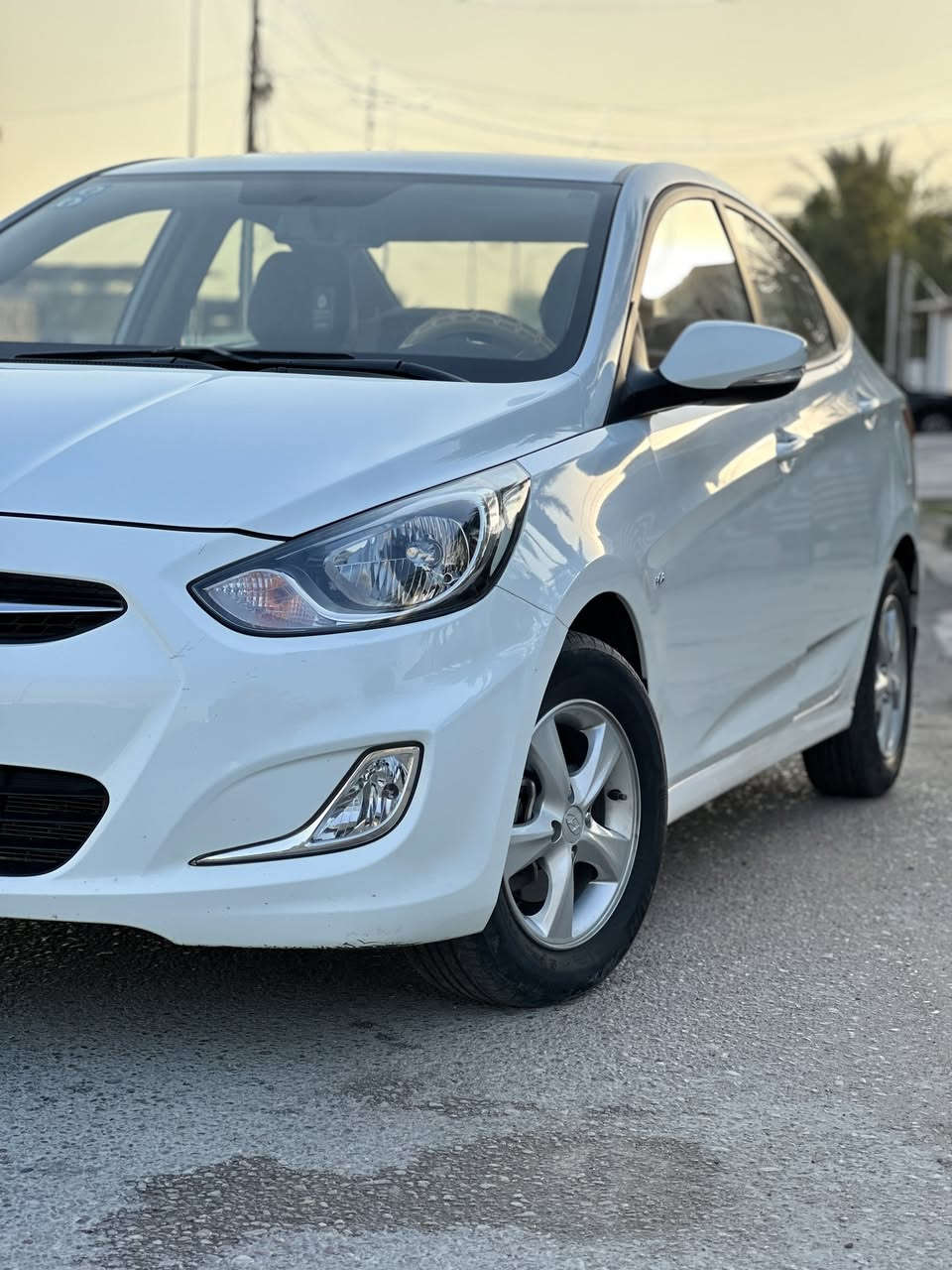 اكسنت خليجي مكينة 1600
ماشية(55كيلو حقيقي) سياره جدا نضيفة صبغ قطعة وحده فقط سبير منازل سياره احلى من الصور 
موصفات 
اشاير بالمري
حساسات 
تحكمات ستيرن 
كامرة اماي خلفي 
سعر 98وبيه مجال مكان عامرية بغداد للأستفسار ***********
