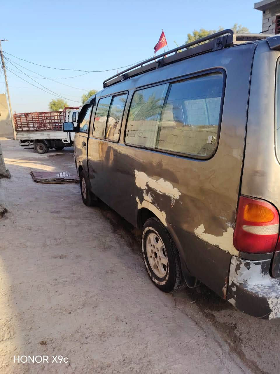 بريجو موديل 200بسمي تحويل كير مكينه اكسل حداديه تخم تاير كله جاهز ‭***********‬مكان بغداد
