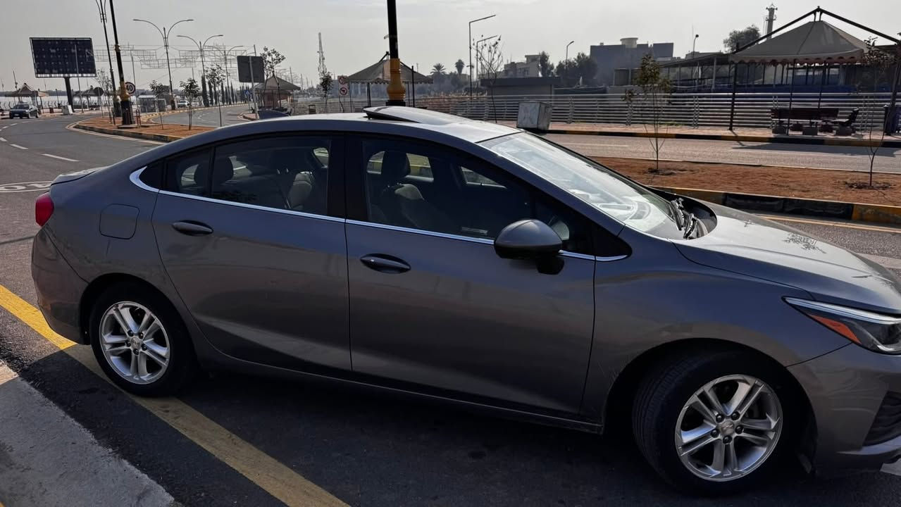 شوفرليت كروز للبيع …

🚘 الموديل: 2019
المحرك 1400 توربو🚀
🏁 الفئة: LT
الوارد: أمريكي  
📍 الممشى: 102mi
    < لون نفطي >

     & مواصفات &
كاربلاي +واندرويد اوتو 
كشنات تدفئة+ كشن السايق كهرب 
فتحة سقف 
شاشة وسطية 
 تشغيل عن بعد 
بصمة تشغيل 
بصمة ابواب 
تحكم كهربائي بالمراية
مثبت سرعة كروز
سماعات من شركة Bose العالمية + مضخم صوت رهيب 🔥
نظام - Auto stop/start التشغل والاطفاء 
نظام - Traction control مانع انزلاق 
حساسات خلفية 
مراقبة النقطة العمياء 
اضاءة LED
تبريد ثلج ❄️
تحكم بنزول الجامات Auto بالكامل 

⭕️ السيارة باسمي تحويل ثاني يوم ✅

السيارة ضررها حلو من امريكا بدون صبغ  فقط تعديل بارد بالجاملغ الخلفي + الدوسة صبغ + تعديل pdr بمكانتين كما موضح بالصور + طخة خفيفة بالسقف اثناء تنزل السيارة من الحاوية بالميناء  

بجم كبس بشرط حتى الدعامية 💯
كير ومحرك بشرط ✅
طخم تايرات جدد ✅

السعر (88 $) مكاني الموصل 
للتواصل /***********
