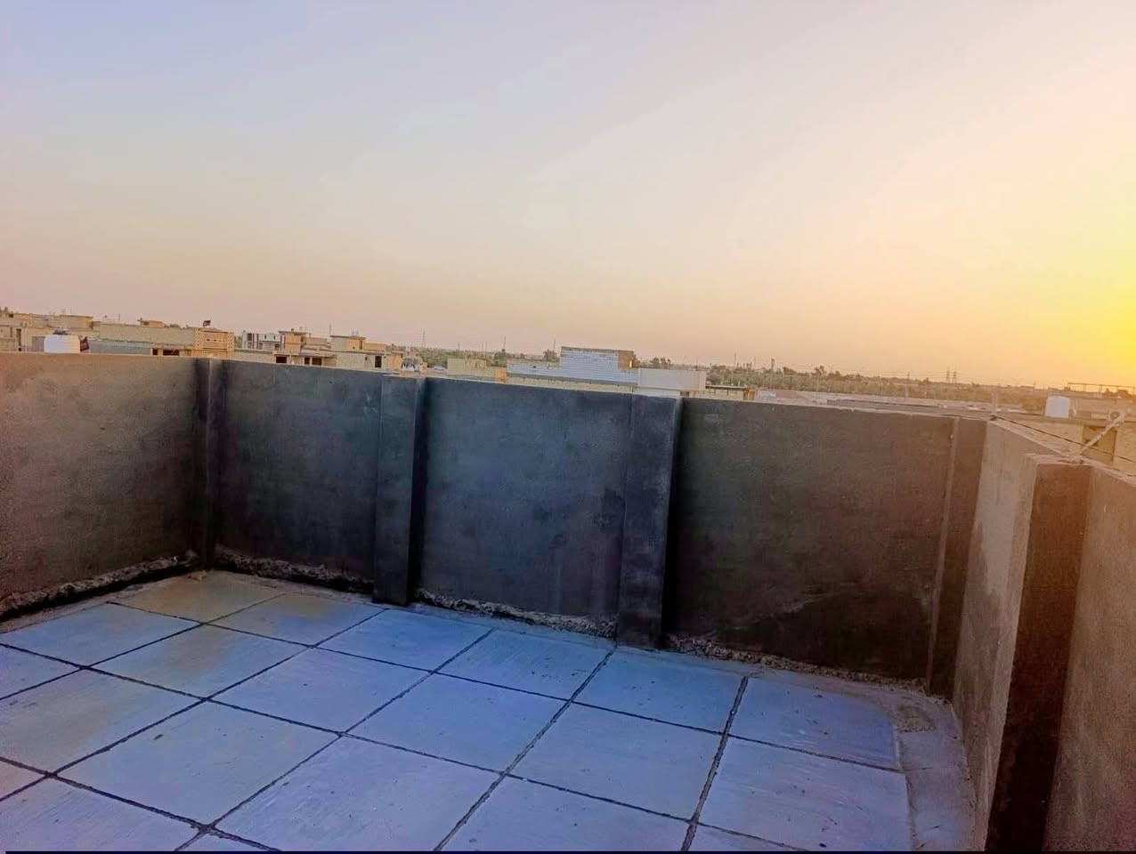 دار للبيع ٥٠ متر ركن طابقين جديد 
حي القدس
السعر 82
مكان المكتب /  ملحق الفارس قرب أسواق آدم 
 *********** 
***********
*********** واتساب 
‏‪
