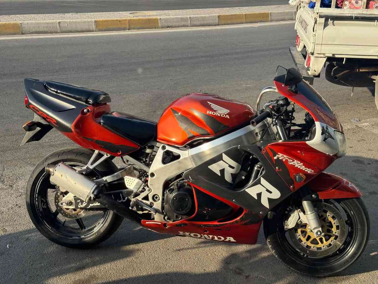 سلامو عليكم درجه البيع ٩١٩ درجه  بةس كةوره. مفتوح درجه باشرط. بتري جديد  كابيتر جديد نضفت پلاكت هم جديدي خيرت  تايه وةر هم جديد خيرت
درجه جايز  كل باشرط اورق كمال مال كمرك  سعر١٧ورقه بي مجال مكان كركوك امروس هم 
***********
