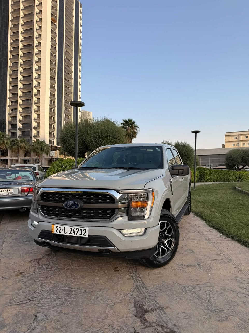 2023. 𝐅𝐎𝐑𝐃 𝐅𝟏𝟓𝟎 𝐇𝐘𝐁𝐑𝐈𝐃 𝐗𝐋𝐓 SPORT Full edition
فورد F150 (XLT SPORT FULL option ) موديل : 2023

السعر :311$

عداد المسافة :39 الف

(✅بدي قصير باب طويل المرغوب✅)

حجم المحرك : V6 3.5 Turbo

ملاحظة السيارة : بونيد صبغ 

المواصفات : 𝐗𝐋𝐓 SPORT 𝐄𝐃𝐈𝐓𝐈𝐎𝐍

فول مواصفات عدا بانورما

دةبل اكسل 𝟒𝐱𝟒

 بصمة ابـــواب 

بصمة تشـــغـــيل 

تشغيل عن بعد : 𝐑𝐄𝐌𝐎𝐓𝐄 𝐒𝐓𝐀𝐑𝐓

شـــاشـــة كبـــير لـــمس

شحن وايـــرليـــس

كـــاميـــرا خلفي

هاند بريك بصمة

اوتو هولد : 𝐀𝐔𝐓𝐎 𝐇𝐎𝐋𝐃 

اوتو ستارات : 𝐀𝐔𝐓𝐎 𝐒𝐓𝐀𝐑𝐓

اوتو ستوب : 𝐀𝐔𝐓𝐎  𝐒𝐓𝐎𝐏

رادار °360 

رادار امامي (تحديد مسار)

رادار جانبي  (نقاط عمياء)

رادار خلفي (التحذير من الاصطدام)

حساسات امامي

حساسات جانبي 

حساسات خلفي 

نظاام : 𝐄𝐂𝐎

نظام : 𝐒𝐏𝐎𝐑𝐓

نظام : 𝐍𝐎𝐑𝐌𝐀𝐋

نظام : 𝐓𝐎𝐖/𝐇𝐀𝐔𝐋

نظام : 𝐎𝐅𝐅-𝐑𝐎𝐀𝐃

نظام : 𝐒𝐋𝐈𝐏𝐏𝐄𝐑𝐘

كشنات كهربائي

كشنات هيتر

تحكمات استيرن

استيرن هيتر

تبريد لمس 

تبريد مركزي 

صندوق شفط كهرباء 

لايتات 𝐋𝐄𝐃 ليد عدسة زينون بیلادي

بلاجيكتور 𝐋𝐄𝐃 ليد بیلادي

بكلايتات 𝐋𝐄𝐃 ليد بلادي

ويل كروم 

وبعد هوایة مواصفات …

‏ ‎تفاصيل اكثر الاتصال علی ارقام التاليه

WhatsApp+Viber‏

 ☎️***********

 ☎️ ***********

عنوان📍اربيل عنكاوه
