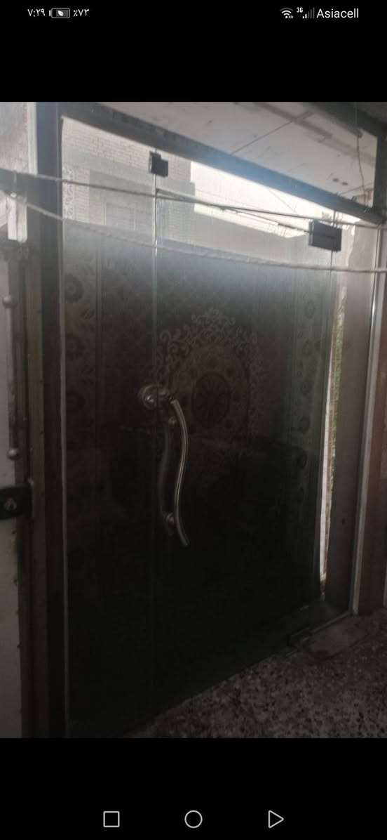 السلام عليكم...
جامخانة للبيع نظيفه كما موضح بالصور 
عرض.1.75
طول.2.28
بغداد جهة الشعب الثعالبة
اي استفسار..
***********
