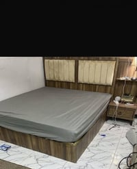 غرفه للبيع سعر٤٠٠ الف مكان بلديات للتواصل 07736361376