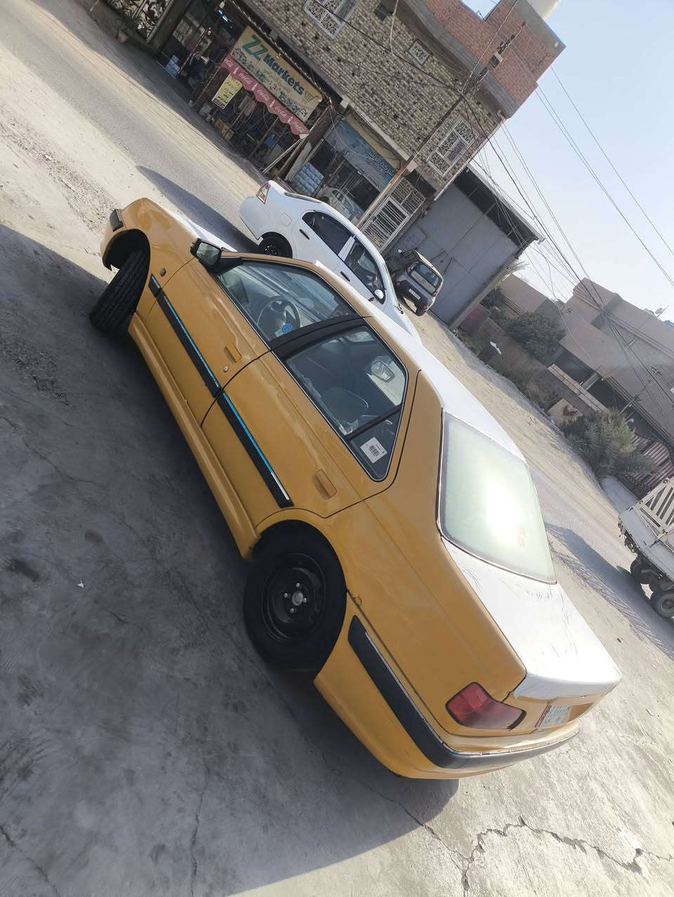 بيجو بارص 2015مكفوله من كلشي كير مكينه حداديه تخم تاير تبريد جاهز للاخير دوشمه كامله ارضيه وكشنات رقم بابل بسمي مصفره هيئه وغرامات دينار ماتصرف عليه مكاني بابل مركز مدينه الشراي يتصل 
***********
السعر 39وبيه شويه مجال

