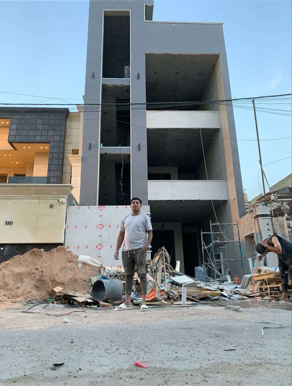السلام عليكم  خلفه سيراميك وكاشي ودرج ومرمر ومعي كادر كامل متخصص في خدمتكم أن شاء الله شغل درجة أولي بفضل الله شغل ليزر تسليم مهندس***********
