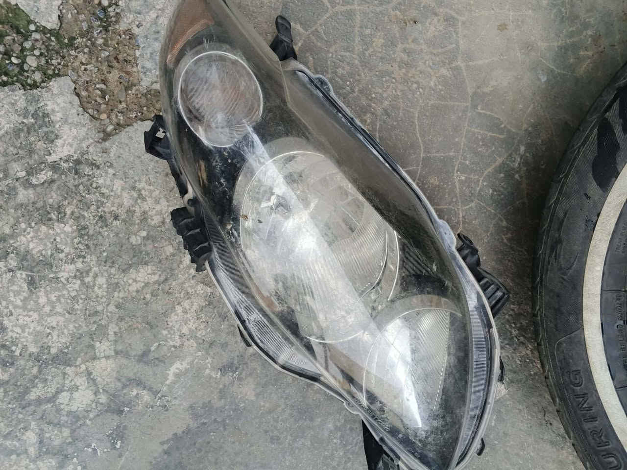 السلام عليكم
تايرات خط العدد 3 الحجم 15 نص عمر ب 20 
قبق محرك بي كسر صغير مال كورلا جميع الموديلات من 2008الى2013 ب10
لايت كورلا يسره من 2011 إلى 2013
للتواصل ‏‪***********‬‏
