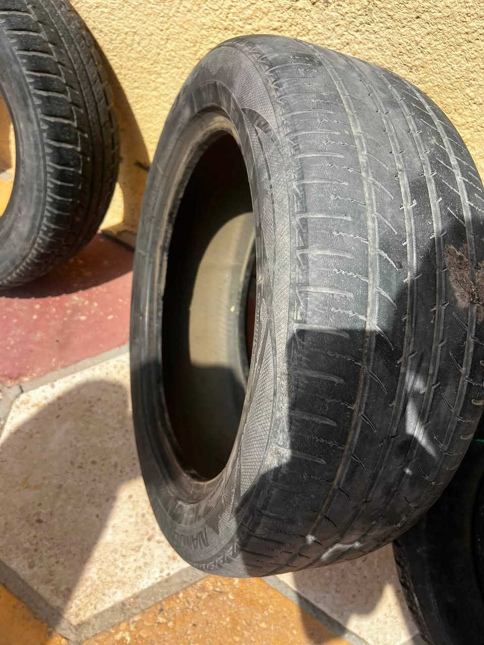 السلام عليكم 
3تاير حجم205/55R16
النظافه 60‎%‎
السعر 50الف 
النجف /ناحيه العباسيه 
***********
