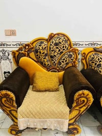 كنب • أثاث • للبيع
