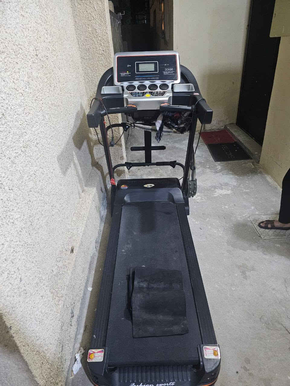 سلام عليكم جهاز ركض كلللللششش نضيف ممستخدم هوايه وجهاز راقي بي سماعات اواكس ومكان فلاش للبيع
***********
سلام عليكم جهاز ركض كلللللششش نضيف ممستخدم هوايه وجهاز راقي بي سماعات اواكس ومكان فلاش للبيع
