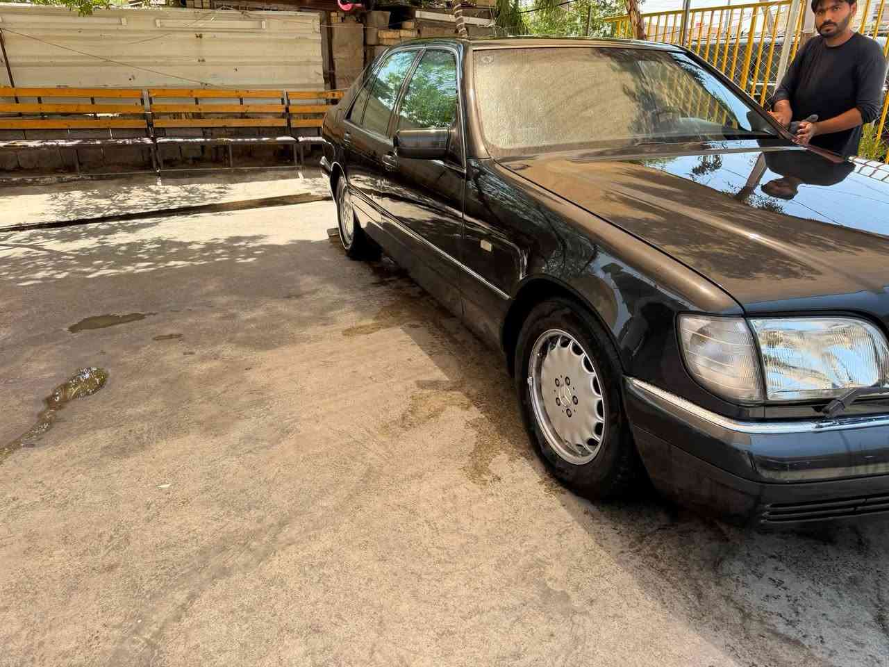 السلام عليكم اخوان للبيع او مراوس بجامبو نظيف شبح 320 موديل 93محدثه 98 مصبوغه عام درجه اولى سياره نظيفه بدون اي ضرر مسبق جاهزه بدون اي نواقص فوول مواصفات بيبان شفط مري شفط ستيرن كهرباء السعر 95 وبيه مجال مكاني بغداد ***********
