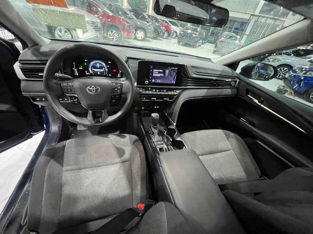 السلام عليكم
‏CAMRY 2025
✅ الفئة: LE Hybrid
💰 السعر: 195$
📍 الموقع: أربيل
🛠 الحادث: حافة بونيد صبغ فقط، بدون أي صبغ بالدواخل.
📸 صور الحادث مرفقة للشفافية والاطمئنان.

المواصفات:

* محرك 2.5 لتر هايبرد اقتصادي.
* ناقل حركة أوتوماتيك eCVT.
* تشغيل بصمة.
* تشغيل عن بُعد (Remote Start).
* شاشة لمس 8 إنش.
* Apple CarPlay و Android Auto لاسلكي.
* كاميرا خلفية.
* مثبت سرعة راداري (Adaptive Cruise Control).
* نظام المحافظة على المسار (Lane Assist).
* تحذير قبل الاصطدام مع فرملة تلقائية.
* حساسات إنارة أوتوماتيكية.
* مكيف أوتوماتيك ثنائي.
* جنوط ألمنيوم.
* فرامل إلكترونية مع Auto Hold.
* USB Type-C.
* 8 وسائد هوائية.
* نظام مراقبة ضغط الإطارات.
* استهلاك وقود اقتصادي جدًا بفضل نظام الهايبرد.

📲 للاستفسار والتواصل (اتصال أو واتساب):
***********
