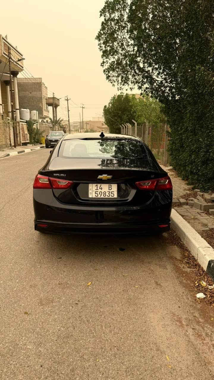السلام عليكم 
ماليبو 2023 LT 
محرك 1.5 تيربو
رادار امامي جانبي 
حساسات خلفيه
كشنات تدفئة وكهرباء
تحديد مسار
مثبت سرعة
تشغيل عن بعد
توقف ذاتي
قيادة ذاتية
تحديد سرعة
بصمة تشغيل
تبريد قطعتين امامي وخلفي
هاند بريك بصمة
حساس اطارات 
تحذير تصادم 
رقم الشاصي 
1G1ZD5ST2PF131219
ضررها الجاملغ الخلفي جهة الراكب كلير جزء منه و الباب الخلفي جهة الراكب كلير جزء منه وجاملغ الامامي جهة الراكب كلير 
 مكينة مستبدلة جديدة  وتبريد ماشاء الله بحالة ممتازه مكان السيارة البصرة والسيارة حره بأسمي سنويتها لل2031 ..
سعر السيارة  100$ وبيها مجال
للتواصل *********** البصرة, العراق
