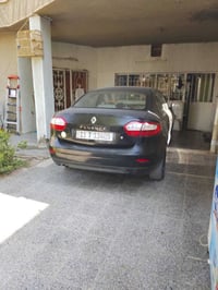 رينو موديل ١٦مكفوله بيها جراد وشخوط بسيطه سعرها ٦٦وبيها مجال٠٧٧١٥١٣٠٧٢...