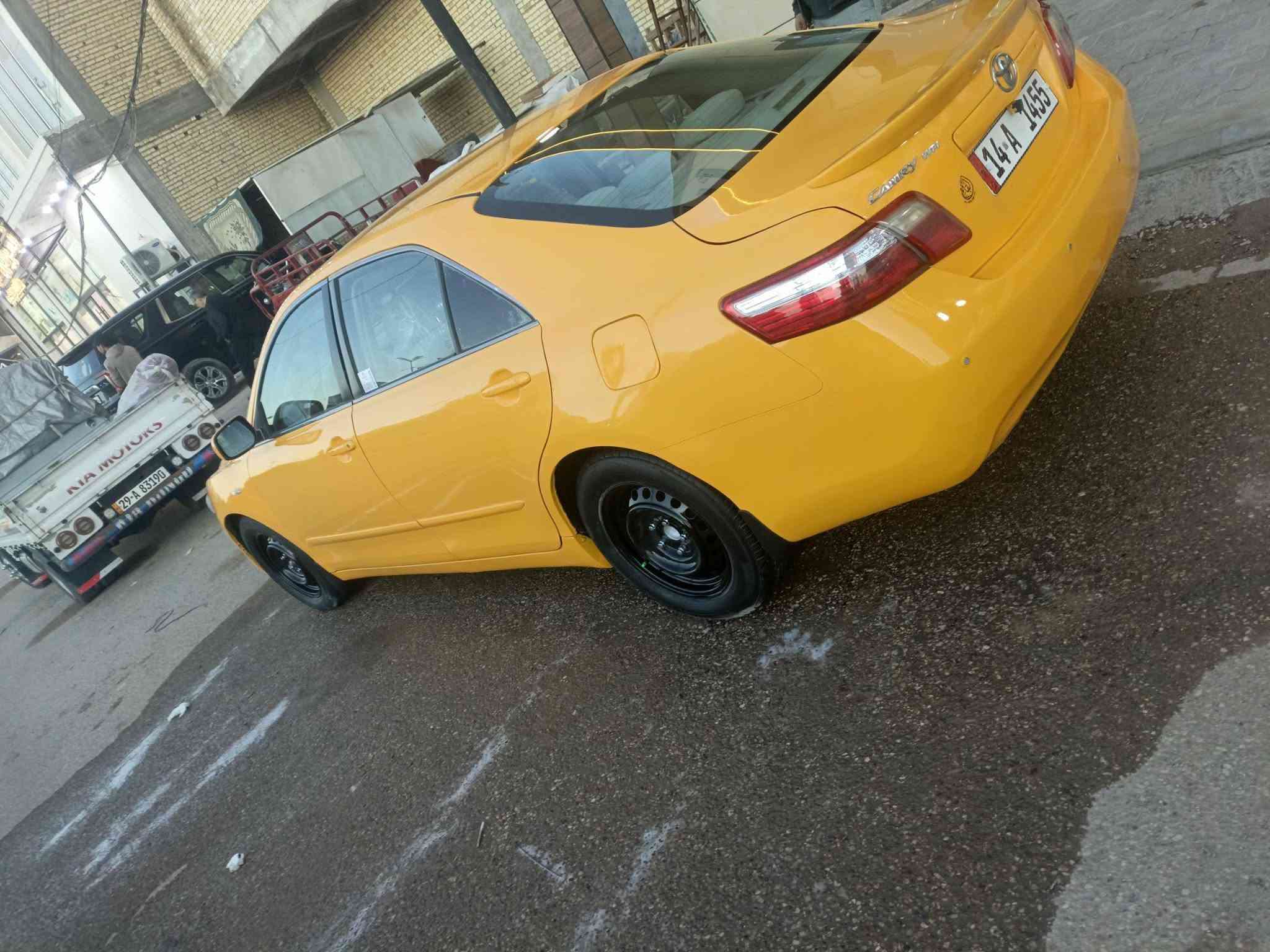 بيع او مراوس 
السلام عليكم كامري موديل 9خليجي سياره احلا من صور  مكينه 2400 جاهزه مكينه كير حداديه جديده تخم تايرجديد مصفره هيئة وغرامات باسمي سنوية ل2030 رقم نكليزي  بيها جاملغ الامامي مبدل بدون عابر سياره جاهزه تبريد مايشتغل نقص بس كنبريسر *********** مكانها سماوه
