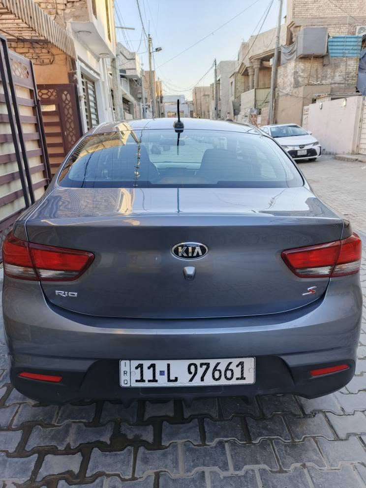 السلام عليكم.  للبيع كيا ريو موديل 2019 رقم بغداد باسمي فئة S 
 وارد امريكي حادث بنيد مبدل بدون معجون ليبل واحد بدون شواصي ولا لغد محرك 1600 كير ATM المرغوب بدون تحوير 
تحكم ستيرن جهتين مثبت سرعة نظام سبورت
مانع انزلاق جام كهرباء سنتر لوك شاشة لمس
 مدخلUSB بلوتوث اوكس ويل كب 
 ماشية 68000 ميل السعر 112  ورقة وبيهه مجال الاتصال على الرقم ***********
صور الحادث موجودة بغداد, العراق

