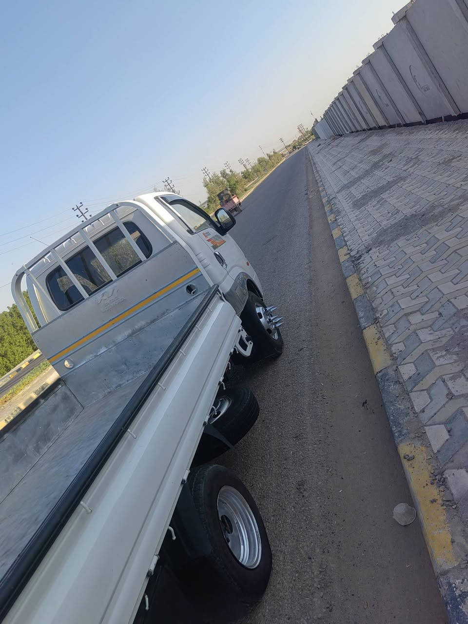 كياا حمل فحل ،ادوات موديل(2018)  محدث بل كامل داخل وخارج  كلشي بيه بلادي
َ{ ادوات ادوات}
 متومه شرط حاسبه.حصه كاز بكل مكان 
✺محرك 4000 مسكر سبلاين المرغوب كفاله صبغ والحادث وكير مكينه كفاله مال جناي شرط  
✺كير مكينه اكسن كفاله
✺ سياره فول
✺دخول جديد  كصه وحده  شغل مضبوط مايبين ابد
✺تأيرات امامي هسه شاده، صندوق عده
سبيرات جاهز ٢ امامي خلفي، 
كفاله ضربه حادث
حجر البيه مال شركه ماشيه 250 الف حقيقي
✺تحكم مري كهربائي +شفط مري +
دركه تحكم ستيرن 
شاشه HD.فيديو لمس 
✺باتري جديد   
البدي مغلف الربع مغلف 
 دعاميه خلفيه
✺ تبريد ثلج❄️
سنتر لوك ريمون
✺سيارة احلى من الصور 
✺كير مكينة حدادية دواخل كهربائيات كلشي جاهز
✺مكان{ميسان}
✺السعر(76) بيه مجال قليل كلش اخون الجديد غالي وا؟؟ماتفيدك اترك كلمه طيبه التعليق السلبي يجاوب بل مثل؟   بلمثل تراي ناعم 📞 ***********
