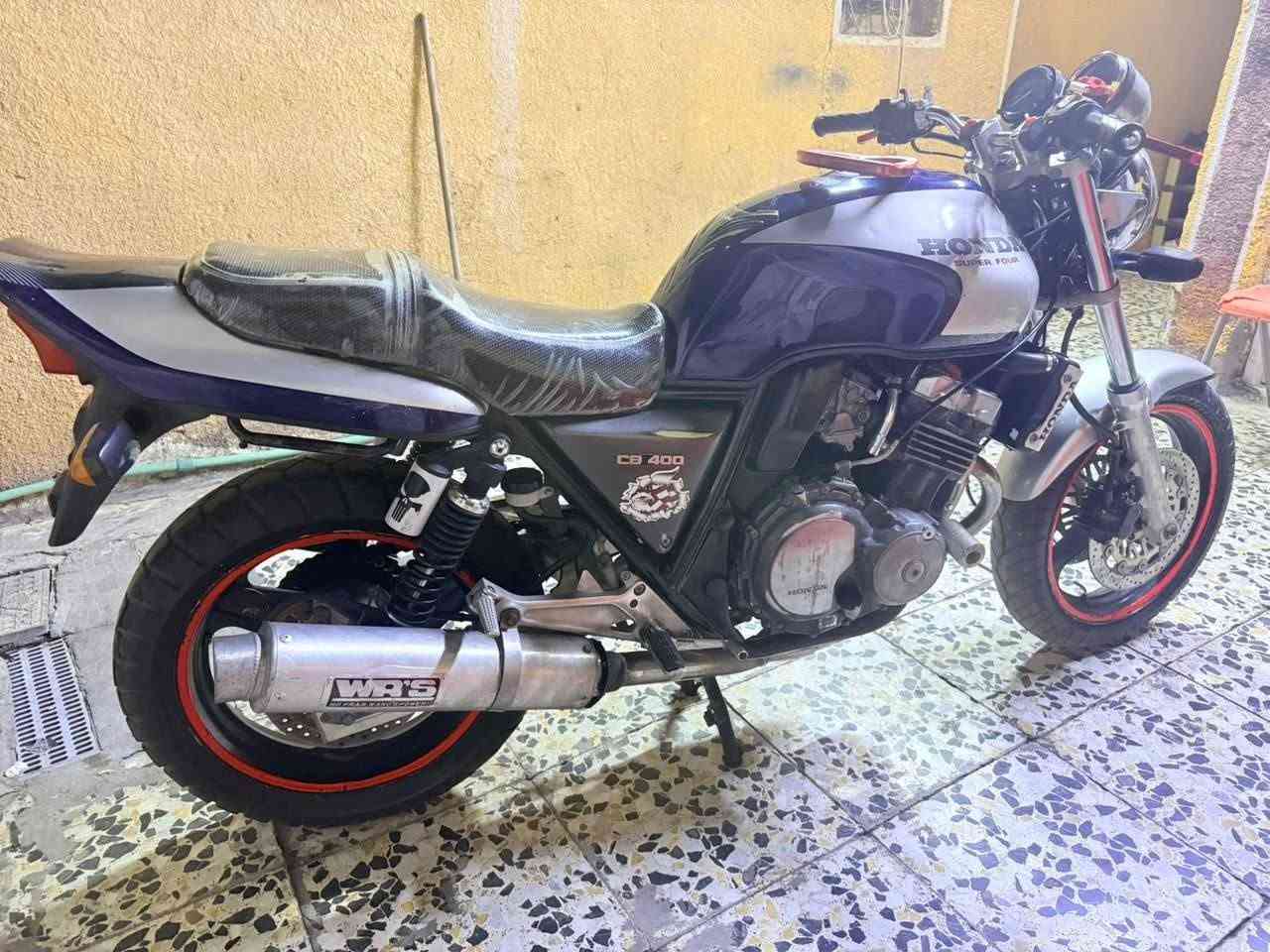 سلام عليكم
دراجه سي بي 4 400 جيل اول ١٦ ولف دراجه خير من الله شلعه معدل فول كير مكينه خير من الله دراجه مابيه نقص كله بلاديه نكره سلف بكل وقت تخم تاير جديد أوراقه كامله سعره (14)$اونص_بيه مجال بسيط حك الجيه الشراي يتصل مكاني بغداد *********** مامتواجد ع الفيس
