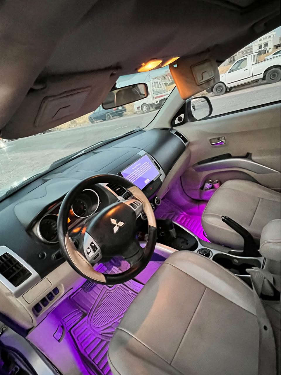 مستيبوشي اوتلاندر2008 v6 بستن رقم سنه وي هزه جديد گير محرك تبريد شرت سياره صبغ عام بدون داخل شرت سعر70$ورقه
رقم تله فون/*********** اكر, نينوى
