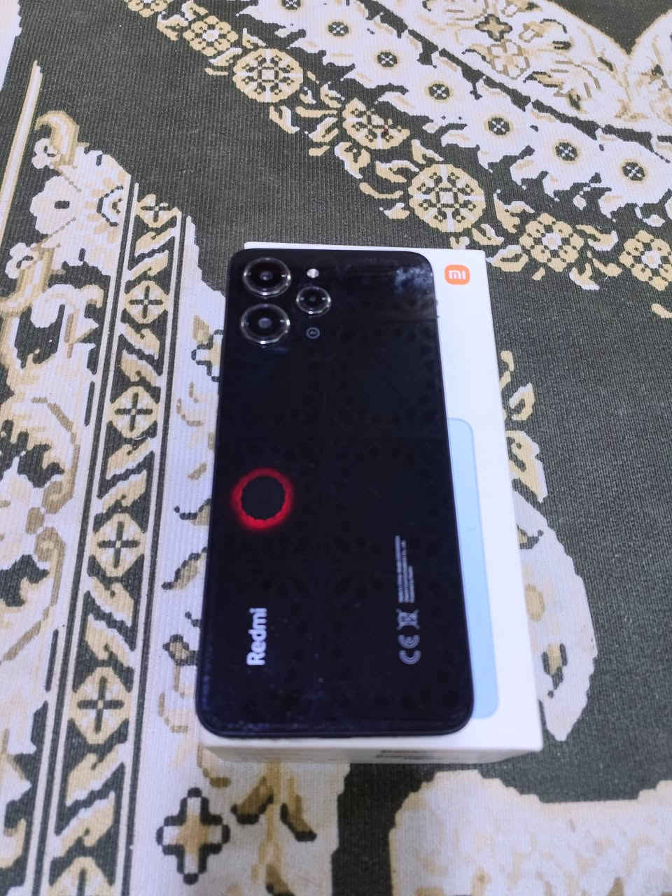 سلام عليكم لبيع شاومي 12 ذاكره 256
جهاز ستخدام بيت نضيف كفاله عامه مابيدل بيه اي شي 

كارتونه موجود سعر 180وبيه مجال قليل عنوان البصره معقل ساعه شراي يتصل ***********
