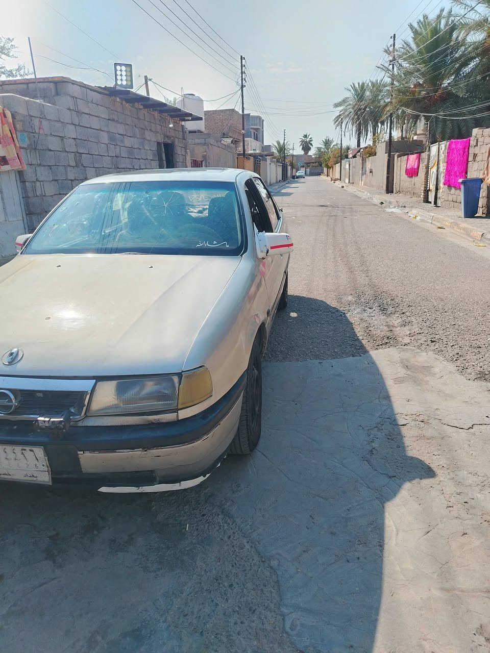 سلام عليكم اوبل فكترة 1991سيارة ماعايزهة شي سنوية نهاية ل 2027تحويل ثانيوم مكان بغداد التاجي ***********السعر 25وبيهة مجال حك الجية
