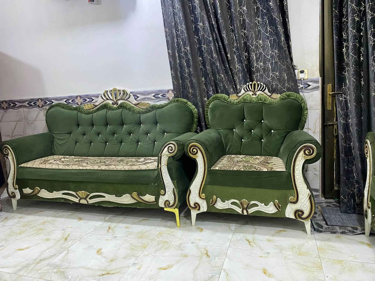 تخم ٧ نفرات تسكام قوي عنوانه حي ميسان وطبلات 5 للبيع عنوانهن حي الوفاء استفسار راسلوني خاص
