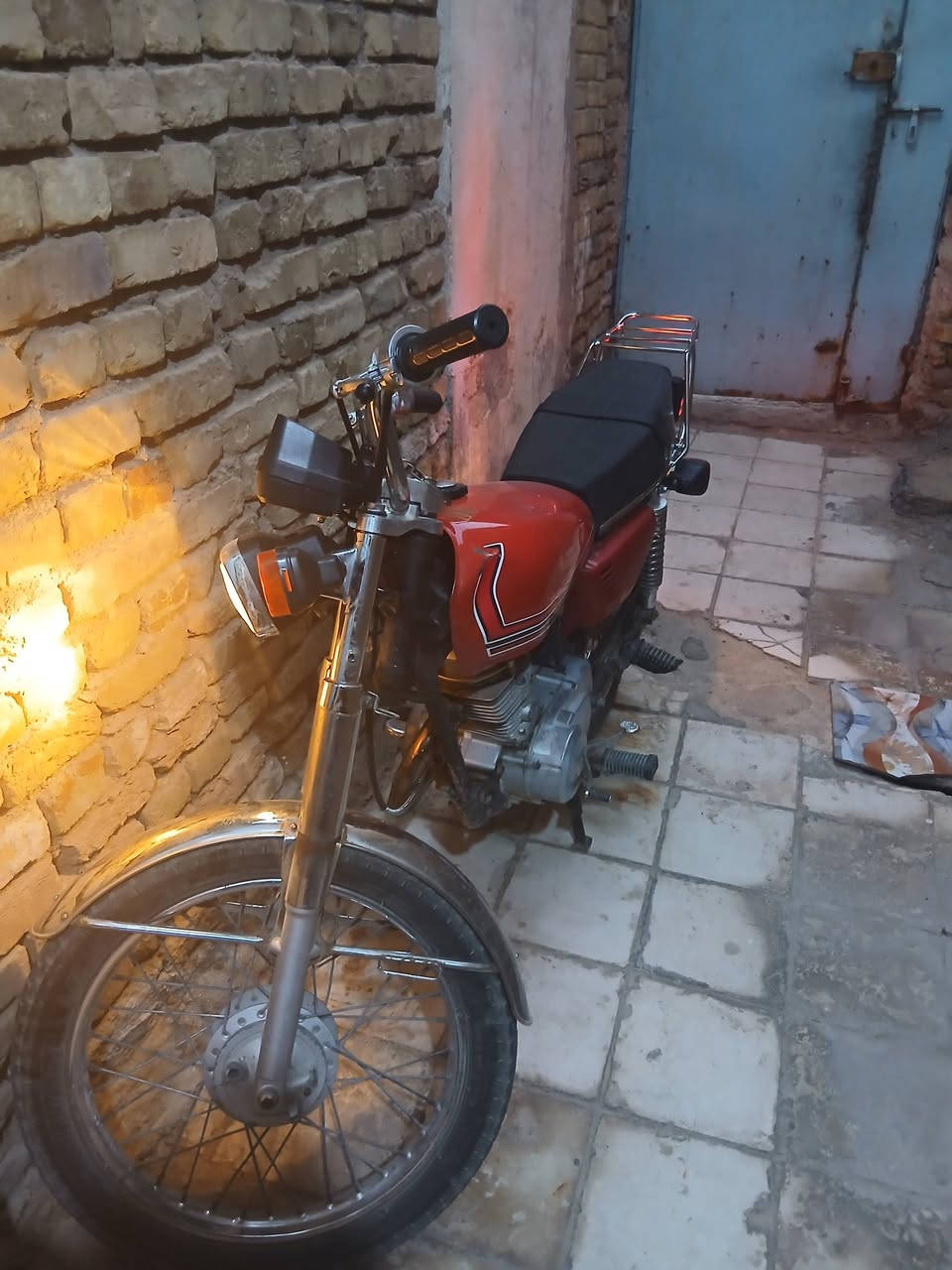 دراجه نامه بدون مكفوله عشائريا ودراجه كلشي شغال كهربائيات السعر 500 مكاني العماره حي الزهراء اتصال ع الرقم ***********
