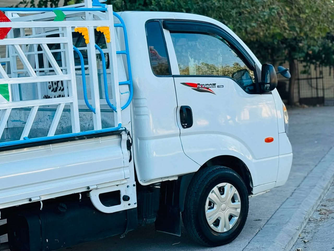 بۆ فرۆشتن کیا 2007 بڕاوە بڕاوە✅📦
مەکینەی 3000 سۆپەر
کوشن جڵد کوشن هیتەر 
کوشن دڕاوی نیە سەر داشبڵ ڕزیوی نیە
گێر مەکینە ئەکسل بەشەرەت
تازە سیوەیلی گێڕ و ئەکسل و ڕۆنی مەکینەی گۆڕاوە سەیارەکە لۆک لۆک 
ناو بۆدی لۆک باری پی نەکراوە چەمچەی لۆک لۆکی بۆ بەسراوە ٢ ڕۆژە سەیارە کامل جایز کراوە کۆدی هەیە بەشەرتی کۆد بەناوی خۆتی بکە سەیارەکە بەس سایەقیکی کەمە

شوێن پیرەمەگروون 
***********

سعری 67گەڵاو مەجالیکی کەم
