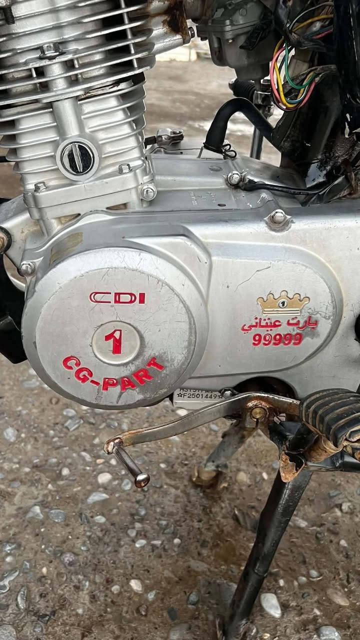 بارت ٥ تسعات ماطور كامل لاصرف لانفخ نشاط فول محرك حيل نظيف وايرمنية كلها شغاله باتري جديد اشاير لايت كلو شغال دبلات شغالة ماطور ربع مايعوزو السعر ٢٧٥ وبي مجال قليل للطيبين شراي خاص او اتصل *********** بي واتساب
