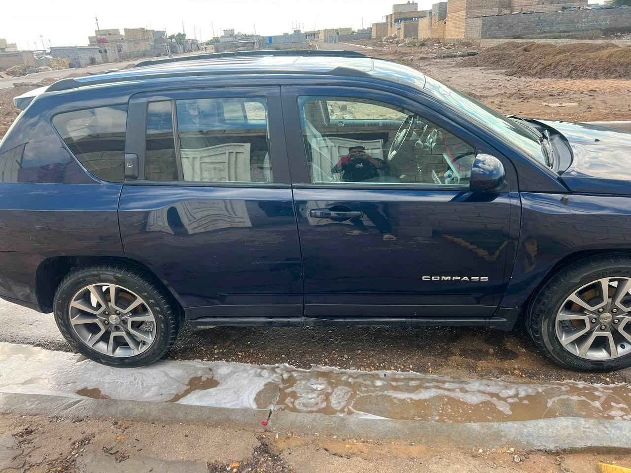 جيب كومبارس موديل17   ابيع مصبوغ احزام او مراوس مع فرق حسب القناعة السعر المطلوب 95 وبيها مجال *********** السيارة رقم بغداد مشروع وطني باسمي سنوية جديدة
مكان السيارة العمارة