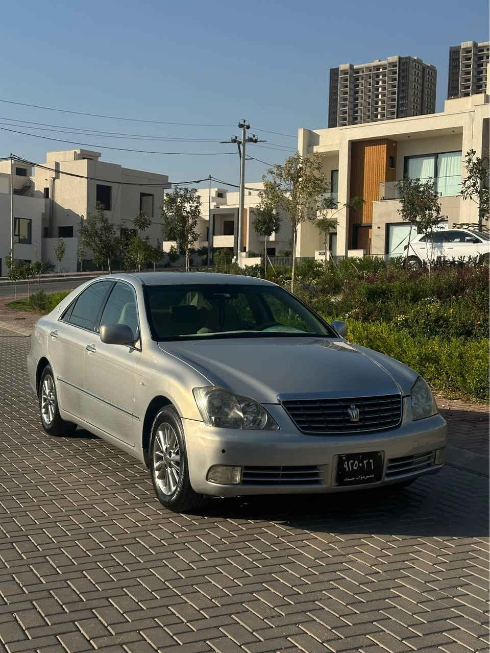 🚗 توێتا کراون شاهینە 2007 بەحری. موسس– بۆ فرۆشتن

🔹 مۆدێل: 2007
🔹 گێڕ گەورە، مەکینە بچووک
🔹ناو  زەرد
🔹 ساجی مەلەکی
🔹 کۆدکراوە
🔹 لایتی ناوچەی کوێر
🔹 بەسمە ڕەساسی
🔹 بلوتوزی بێلاد
🔹 پەردەی دواوە
🔹 تەبریدی سارد و گەرم، لە جێی خۆی
🔹 جامی پێش و دوا هەڵگیراوە، درزی نییە
🔹 گاعی قاڵبی بۆ دانراوە
🔹 تاقمی پێشی کامل تازە داگیراوە
🔹 ویلی نەوتی بێلاد

✅ کامڵ مەسرەف کراوە
✅ سەیارەی مەعرەز نییە
✅ سەیارەی ماڵی خۆمە
✅ نوێکە دەرزی دەعم و لێدان نییە
✅ تەنیا سەقف بۆیاخی ئەوروپایە
⚠️ بە شەرتی ئەوەی نوێکە دەرزی شوختیشی نەبێت سەقفی  و حیزام نەبێت.

💰 نرخ: 65$ مەجال

***********
*********** السليمانية, العراق
