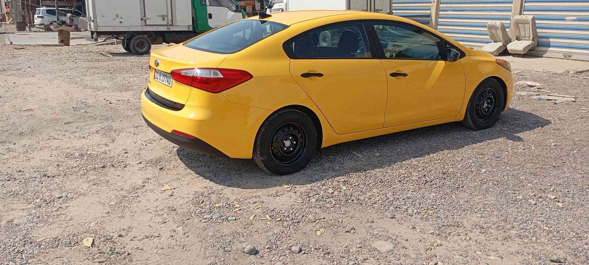 سلام عليكم فورتي وارد امريكي 2016حادثها باب خلف السايق بدون دواخل بجم كبس سياره كفاله مكينه كير مامفتوحات تبريد صدرتخم تاير كله تمام مكاني بغداد السعر 108رقم الهاتف ***********

