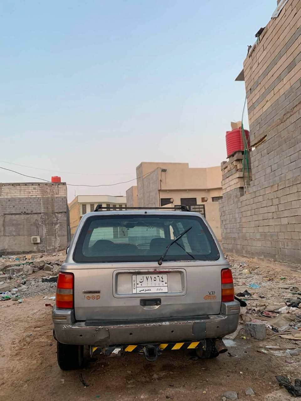 جيب شيروكي موديل ٩٤مكينه وكير محور vvtخير من الله كهربائيات كامله كشر نضيف راعيها موجود ي الكرنه مصفره ما عليها غرامات السعر ٣٠وبيها مجال العنوان التنومه الصالحيه الرقم ***********
