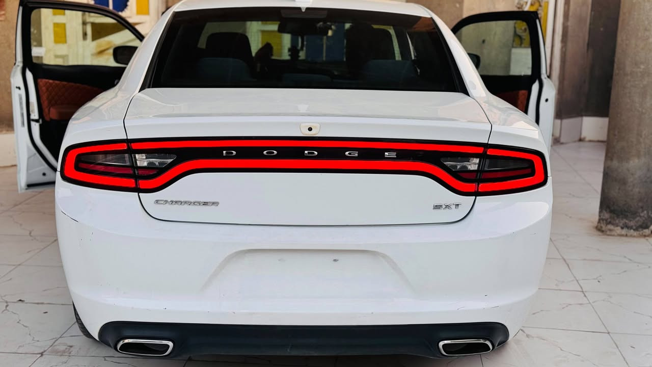 السلام عليكم جارجر SXT
ماشيه 185 كيلو

تحكم ستيرن

تشغيل عن بعد

كشن كهربائي 

شاشه كبيره 

حساس خلفي 

كامره خلفي 

سستم سماعات الباين

رقم اربيل القديم السنويه منتهيه

السعر 215 

ملاحظه السياره بيه بارد بلجاملغ الامامي الأيسر

وبارد البابين الايمن
***********
