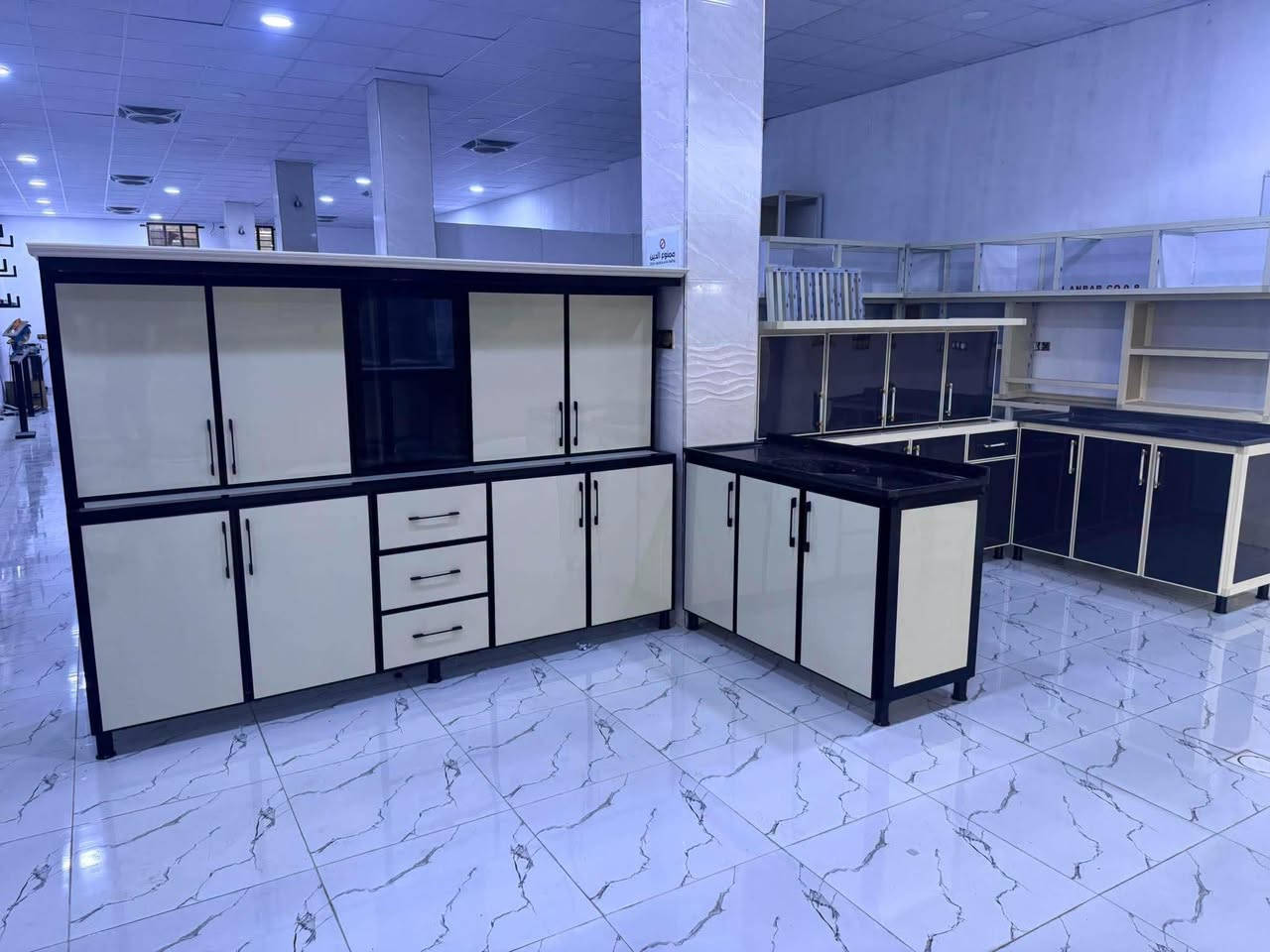 #تحطيم____الاسعار

#مستمرين وياكم بعروض المطابخ قياسات ستندر مواد سعودي ابواب هودرليك مجرات هودرليك رجل ستيل او عضم عاج ثقيل حسب طلب الزبون  بليت ثقيل ضمان 5 سنوات مع نقل داخل قضاء القائم  مجانا 😍

#قياس مترين الارضي مع معلق مع سنك متر و 30 سم بسعر 700 الف فقط 

#قياس مترين ونص الارضي مع معلق مع مغسل متر و 30 سم بسعر 850 الف 

#قياس ثلاثه متر الارضي مع معلق مع مغسل متر ونص بسعر مليون دينار فقط 

#كما يتوفر فصال حسب الطلب باسعار مناسبة جدا 

#كما يتوفر قسط لكل موظف او عقد او متقاعد على ( مصرف الرافدين ) حصرا بدون حجز مستمسكات 

#ملاحظة : معمل اساس القمم يوفر كل الديكورات من ابواب و شبابيك و محجرات و كاونترات بكل الفصالات و الموديلات 

#للطلب زيارة الموقع 📍 الكائن في قضاء القائم ناحية الكرابلة قرب جامع القدس مقابل اسواق الخضر 

#او الاتصال على الارقام التاليه 👇 

*********** يوجد واتس اب 

*********** يوجد واتس اب
