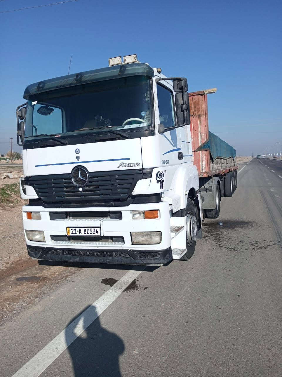 مارسدس اكسور موديل 2005 كير كهربائي بس هاڤ بدون ريتايدر مع عربانة 4 محاور مربوطة وراها سنوية هزة كلة جديد سيارة مكفولة بأسمي السيارة موجودة مكانها ديالى بعقوبة للاستفسار الاتصال 
***********
***********
