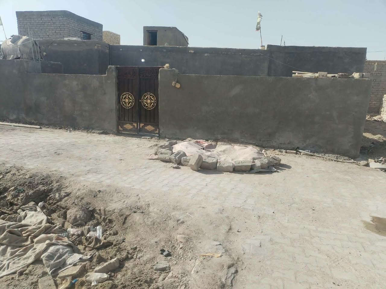 بيت للبيع • حي الملايين • ٣٠٠م