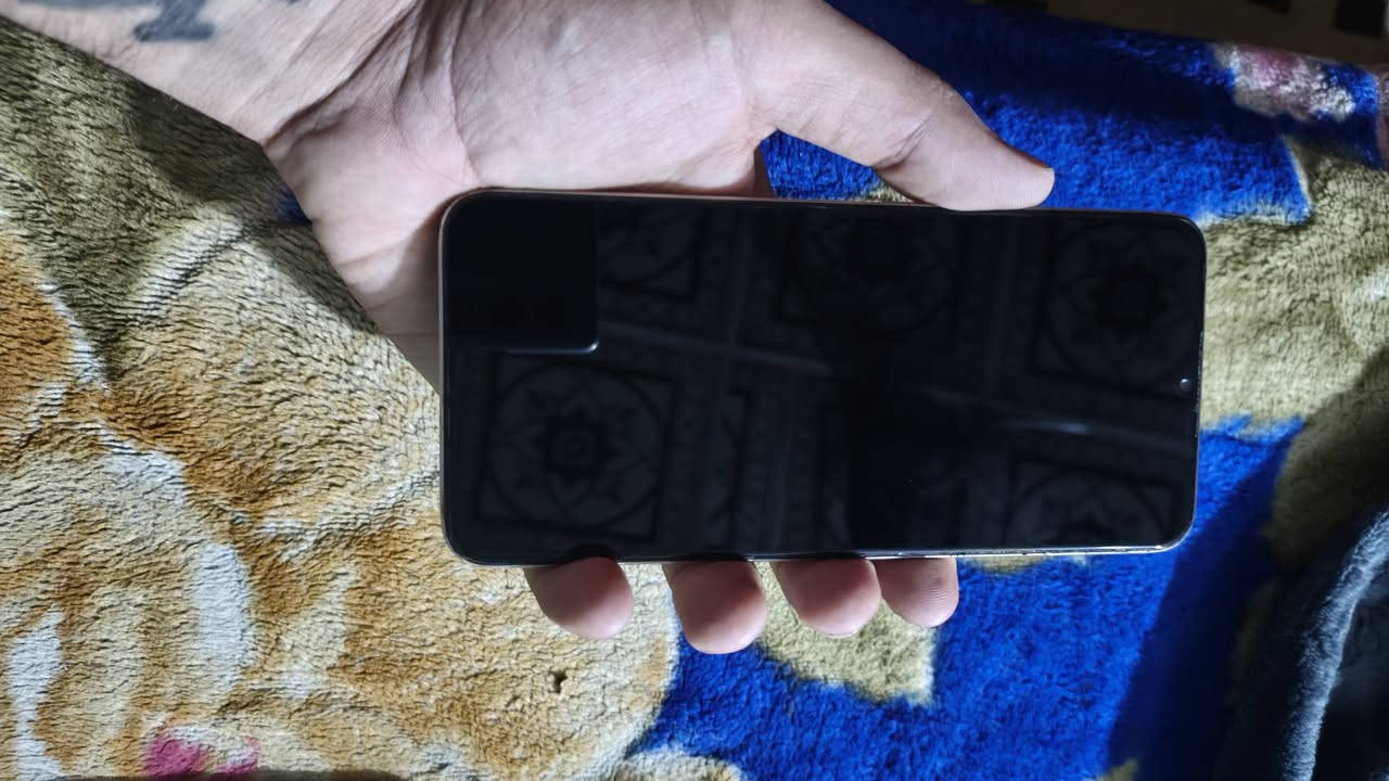 تلفونات عطلانات ابيعهن على وضعهن فقط الاوبو شغال اي خلل مابي ذاكره 128 بس رمز مقفول ينفتح ب 10 مكاني بغداد مدينه الصدر رقمي ‏‪***********‬‏
