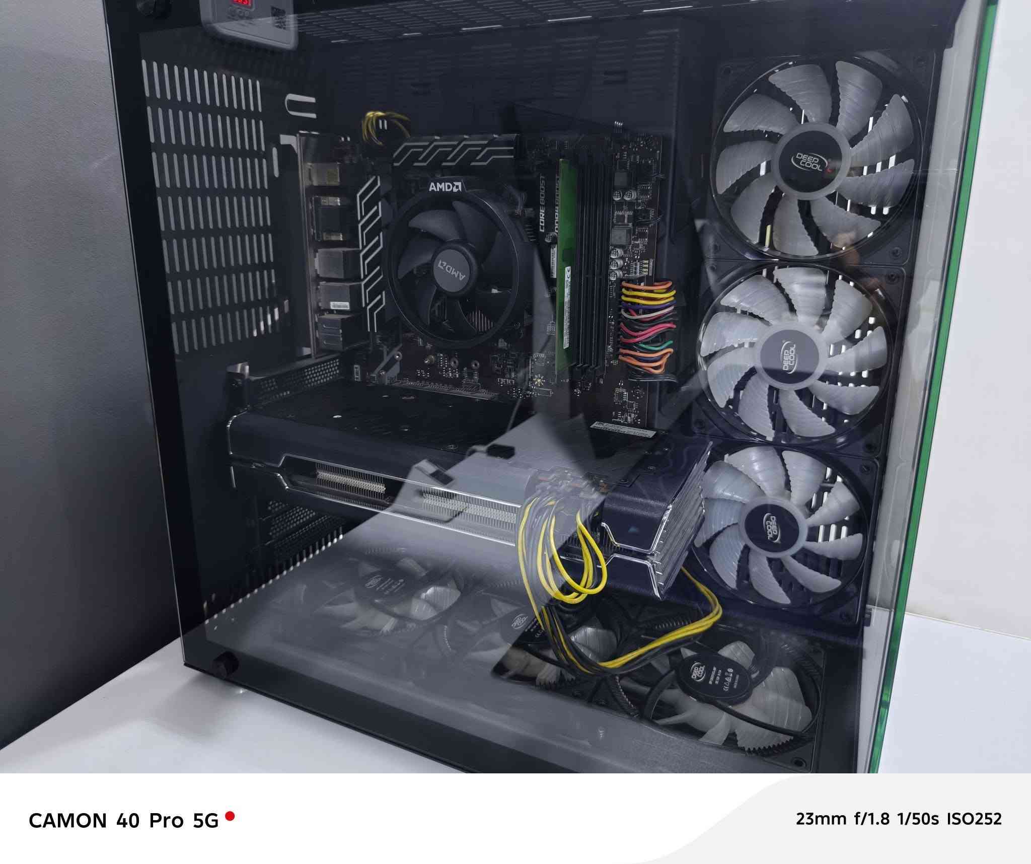 السلام عليكم حاسبة للبيع مكاني (بغداد)
كرت شاشة rx 5700xt نسخة xfx اقوة من كرت rtx 3060
معالج r5 2600
بورد msi b450-a pro
التخزين ssd 256gb
التخزين hdd 1Tb
البور سبلاي 700w 
كيس من شركة cool man black 
الحاسبة استخدام شخصي كلش قليل نقصهة بس رامات لان سويت حاسبة جديدة واخذت الرامات بس حطيت رامات من عندي 4gb تمشيك لحد ما تشتري رامات ما حاسبهة وية التجميعة الله شاهد سعرهة 650 الف واذا تكول غالية شوف الاسعار هسة وبعدهة احجي 🥰🥰 وهذا رقمي اتصل رصيد او واتس واني بالخدمة ***********

