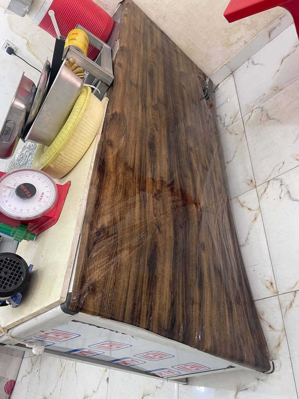 اغراض مطعم للبيع الاتصال على هذا الرقم ***********
