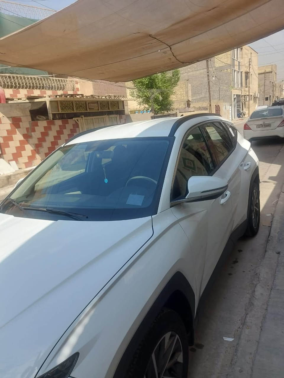 السلام عليكم 
توسان خليجي للبيع 2021 
مكفوله كفاله عامه ما بيها دكت جاكوج 
فول عدى الفتحه 
مكينه 2000 دوش
المواصفات 
بصمه + دخول ذكي و تشغيل عن بعد 
مري شفط 
رادار امامي + جانبي + خلفي
صندوق كهربائي 
كراسي كهرباء 
و بعد بيها هواي مواصفات
السعر جداً مناسب 185 و بيها مجال 
للتواصل ***********
