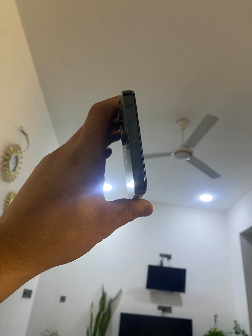 آيفون ١٣ برو ماكس • ١٢٨ • بطارية ٩٦