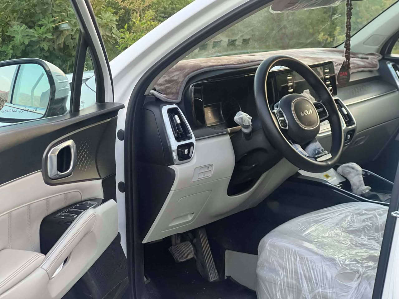 کیا سۆرنتۆ 2023  خلیجی 💥
69000   km ڕۆیشتن
پارچە ڕەش لەسەر ساغە ➯
گێڕومکینە وکارەبایی بەشەرتە ➡
فوول مواسفات تەنها پانۆڕاما نیە ➡
چوار پستن و 3 مقعدە ➯
ڕەقەم وسنوی نوێ تایە نوێ بەناو خۆمانە ✔
نمونە لەجوانی وخاوێنی ➡
*********** واتساپ
شوێن رانیە
نرخ 188 $ رانية, السليمانية
