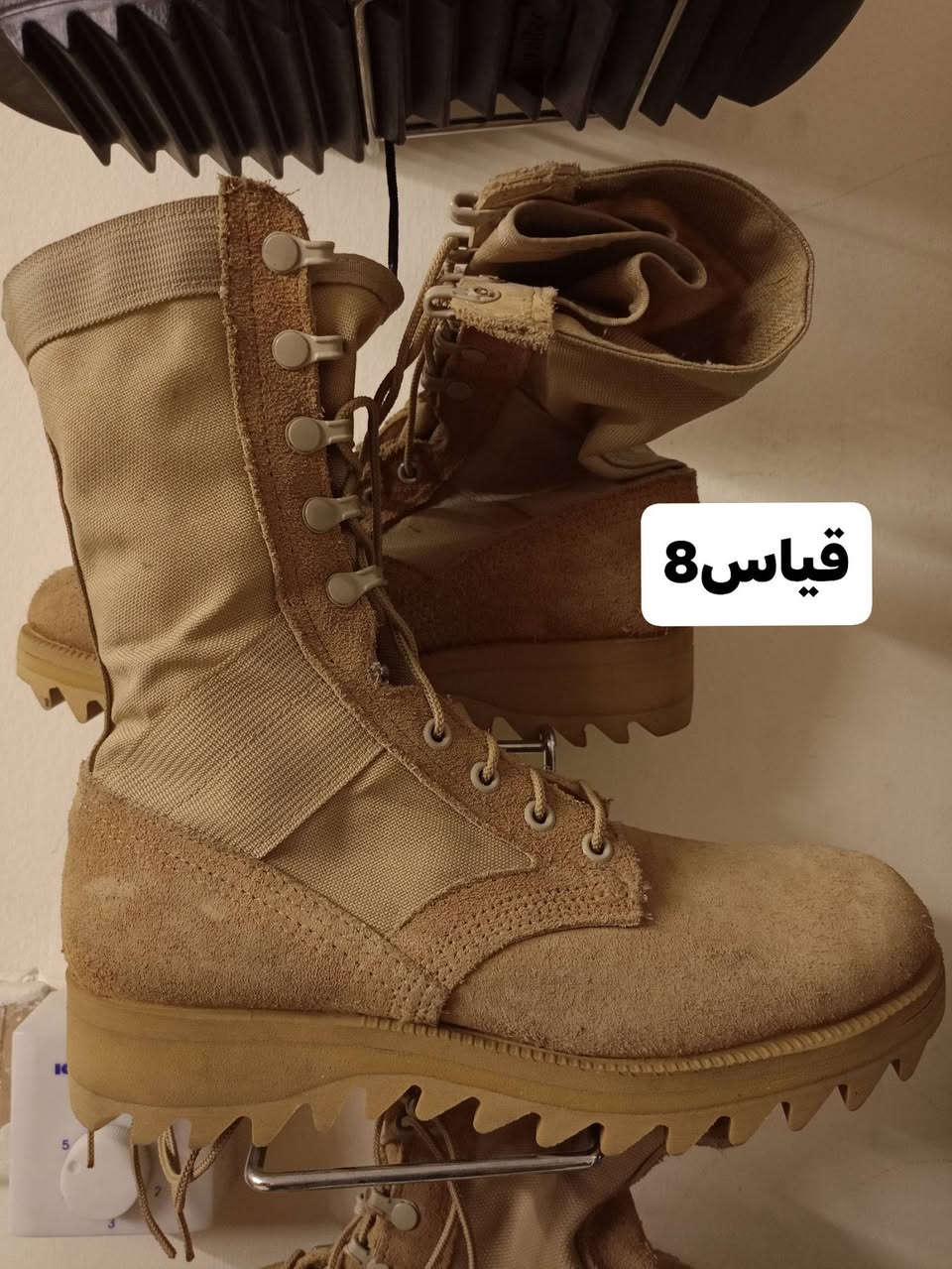 السلام عليكم توفر بساطيل امريكية الاصلية 
نظافة ٪٩٠ شرط امريكي اصلي  تفحص كدام المندوب اذا مو امريكي يرجع واذا صغير يستبدل 
متوفر توصيل جميع محافظات العراق 
للحجز والاستفسار واتساب: ***********

نص مكتوب في الصور:
- قياس 9
- قياس 7.5
- قياس 8
- 9.5 قياس
- قیاس 9.5
- قياس 8.5